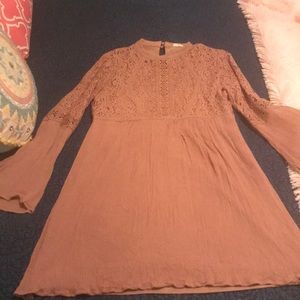 Boutique dress with keyhole back